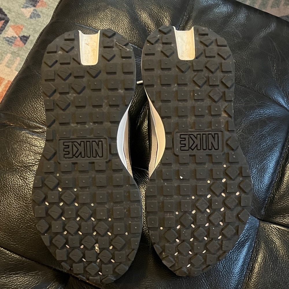 Nike Phoenix Waffle Sneakers - sz 8 - Picture 6 of 7